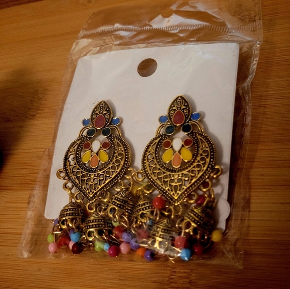 Gypsy Drop Fashion Earrings - Picture 5 of 7